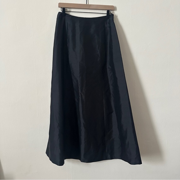 Talbots Dresses & Skirts - Vintage Talbots Classic Black A-Line Silk Taffeta Skirt